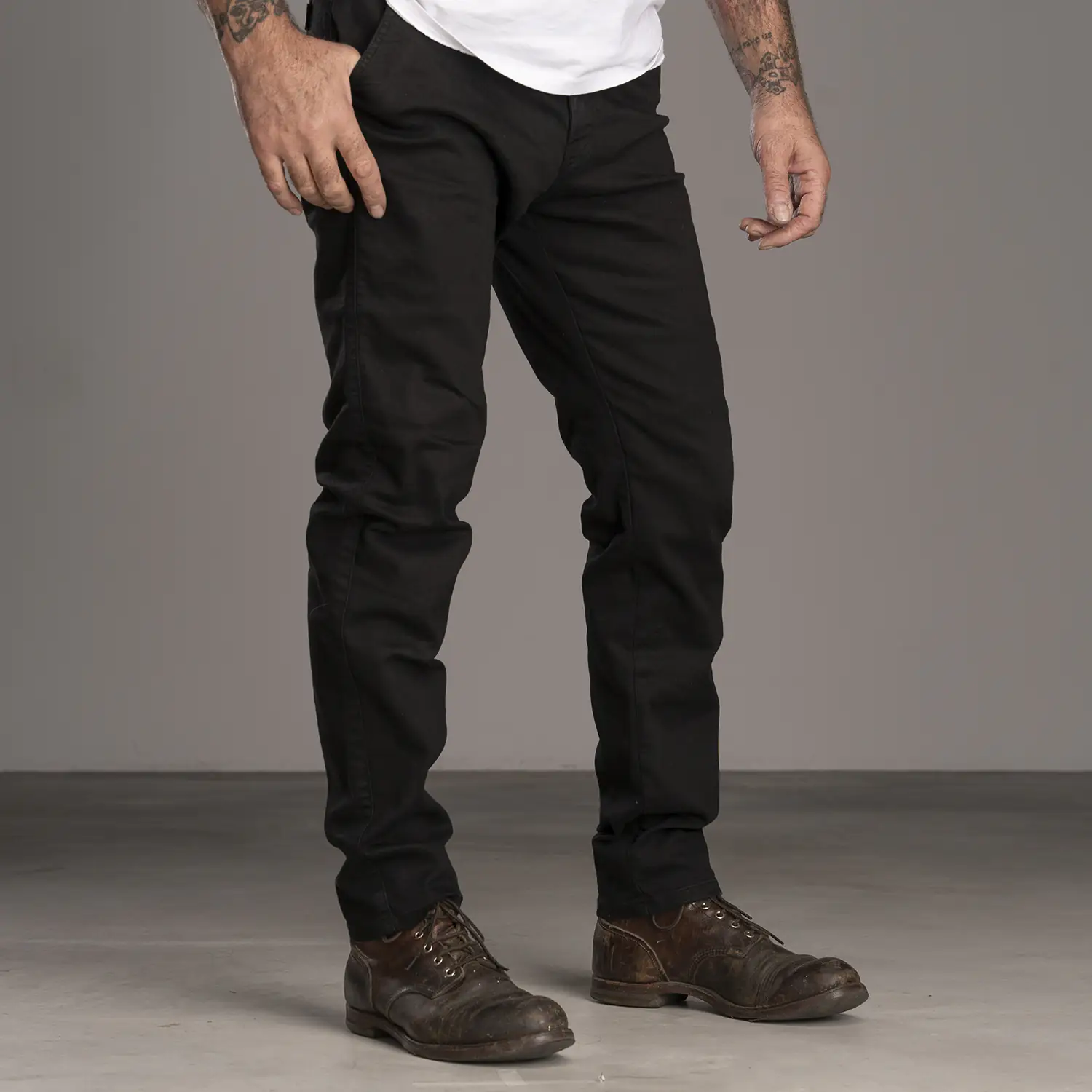 dmd.eu - CHINO BLACK indossaato-1