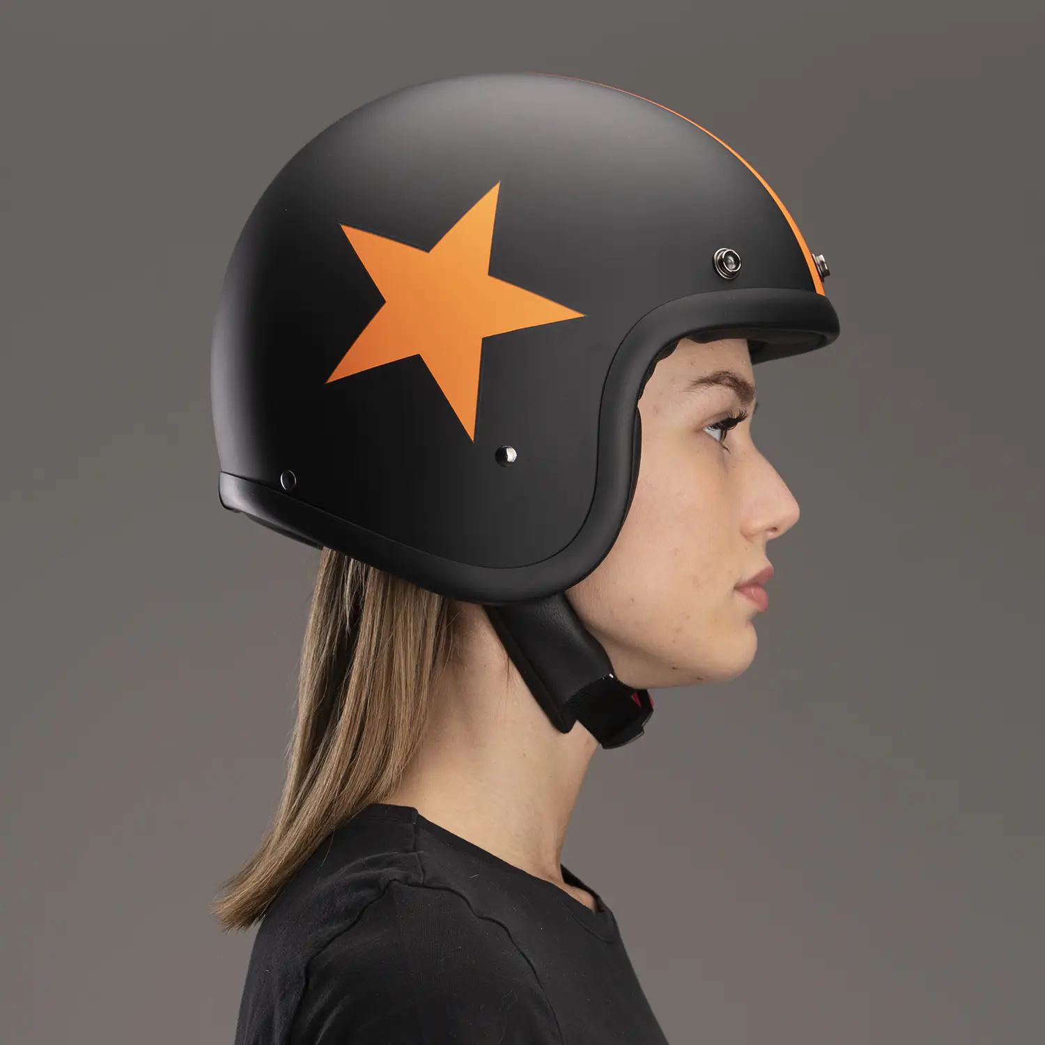 dmd.eu - STAR ORANGE indossato