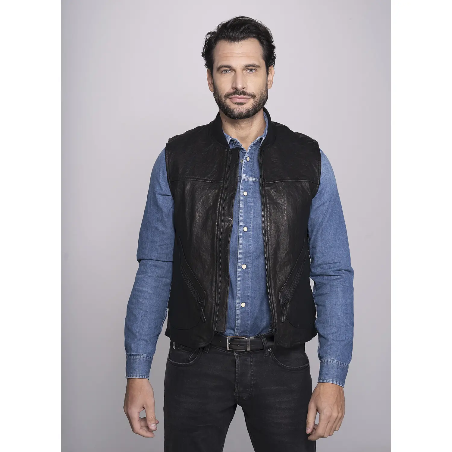 dmd.eu - GILET BLACK LEATHER indossato